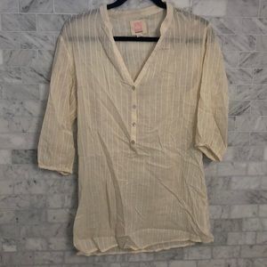 Small quiksilver beach coverup henley